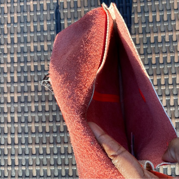 GAP Genuine Leather Envelope Clutch - Picture 3 of 6